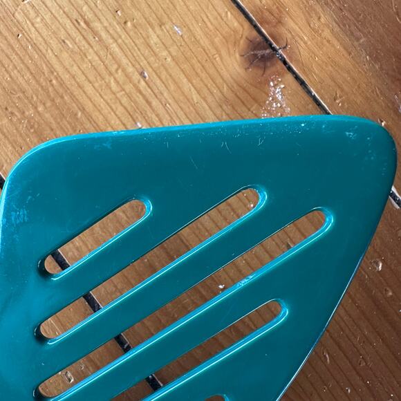 Preowned Hutzler Melamine Angled Slotted Spatula Turner Flipper Glossy Green 13" - Picture 9 of 10